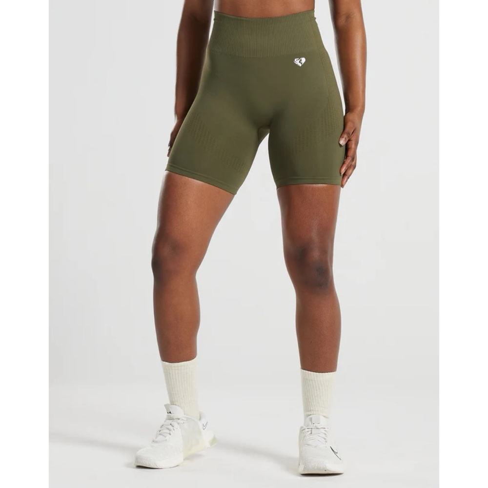 Women's Best Power Seamless Cycling Shorts in Khaki 7" Size Medium